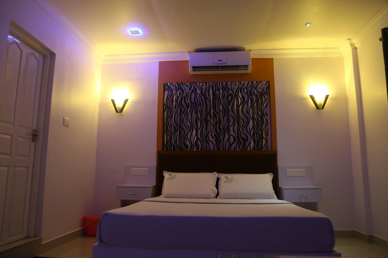 Hydel Palace Hotel y Resorts Athirappilly Habitación foto
